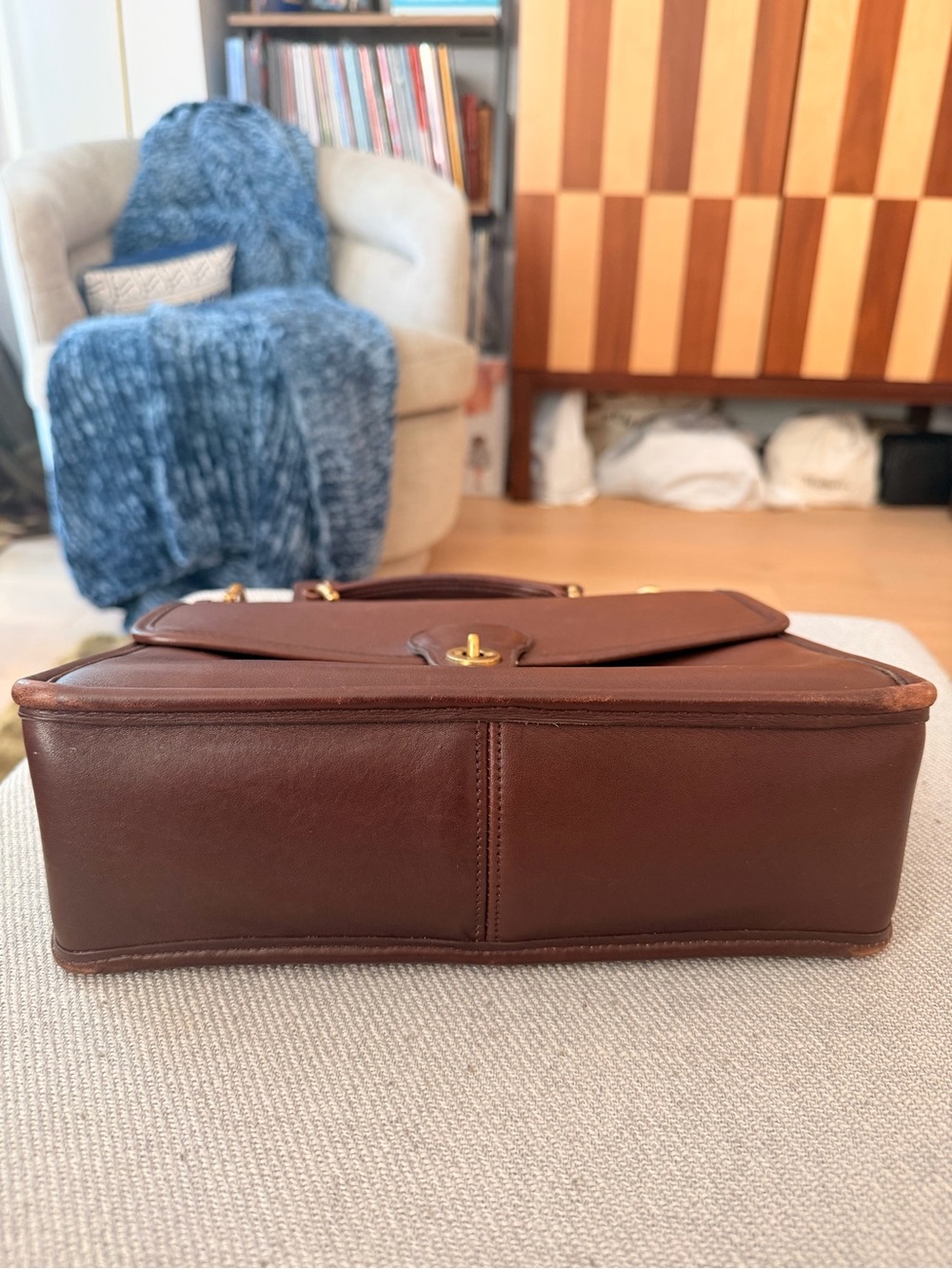 Coach Vintage Willis Brown Leather Brass Hardware - Picture 8 of 9